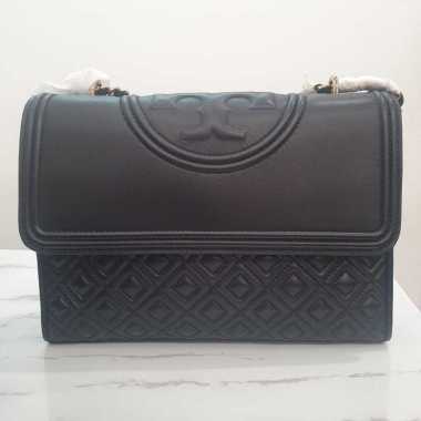 Tory Burch Fleming Medium Shoulder Bag in Black