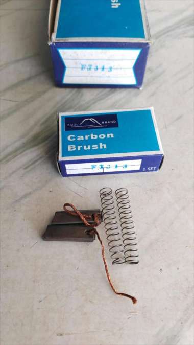 Areng Ampere Carbon Alternator Brush Rino Hiace Taft KF50 Fuji FT313