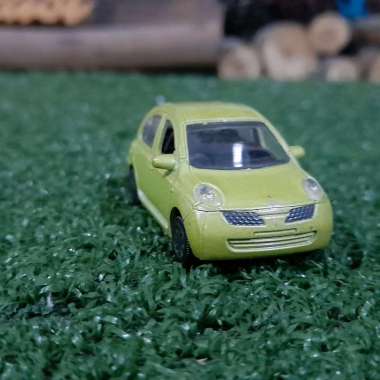 Diecast Miniatur Nissan March Micra skala 1:72