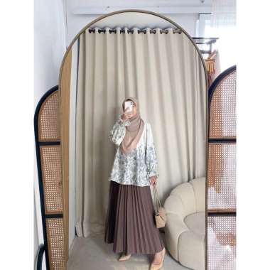 Claudia Pattern Blouse Grey