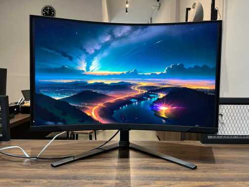 Monitor Samsung LS32BG852NEXXD ODYSSEY NEO G8 32" Curved /240Hz/Ergonomic (BEKAS) Packing Kayu