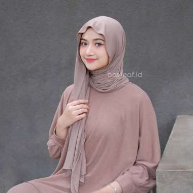 Bayleaf.id Jasmine Shawl / Hijab Pashmina Kaos Cotton Rayon Spandex LAVENDER
