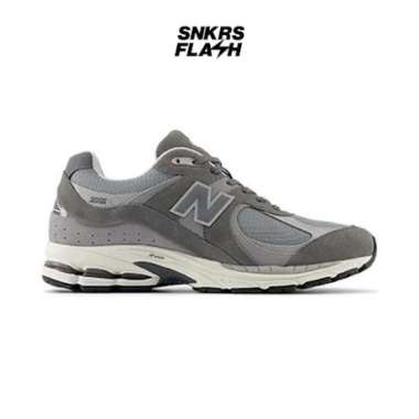 Sepatu Casual Pria NEW BALANCE 2002 - U2002RCB 38