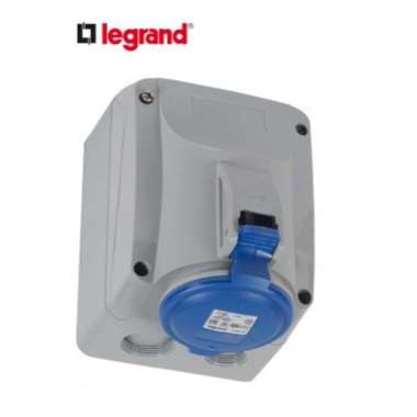 LEGRAND Surface Mounting Socket 32A 3P+E IP44 555258