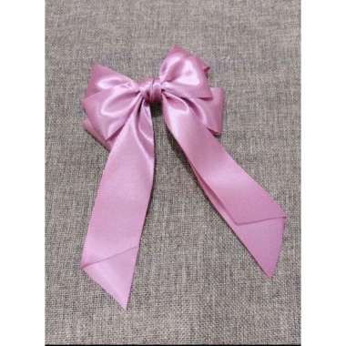 Warna Dusty Pink Variasi Peniti Hijab Pita Alice Satin Untuk Anak