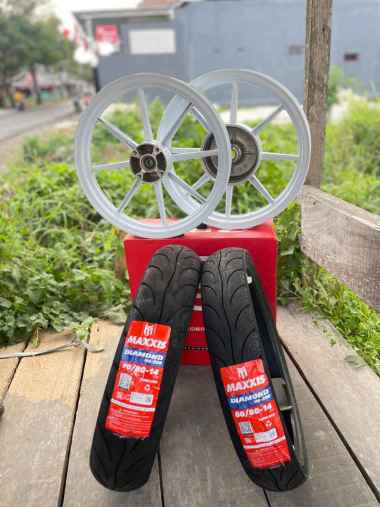 sepaket velg rcb ring 14 plus ban VARIO 125/150 BEAT SCOOPY FI ESP 8080-14 & 9080-14 putih