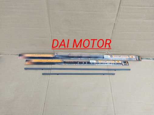 karet wiper depan refill Nissan Xtrail T31 original masuma jepang