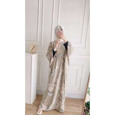 Sebby Kaftan Beads army