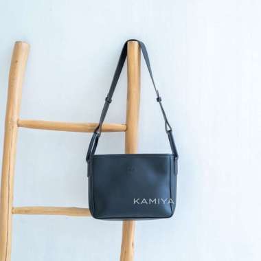 (Kamiyastuff) Nancy Large Bag - Free Box Tas Selempang Wanita Namikita Black