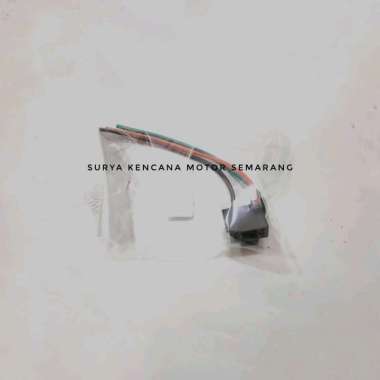 Fiting piting rumah lampu depan Vespa Excel