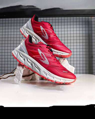 910 yuza evo merah cream abu Sepatu running 910nineten original 40