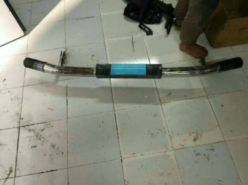 Bumper / Pengaman belakang CALYA / SIGRA STAINLESS BESI + REFLEKTOR