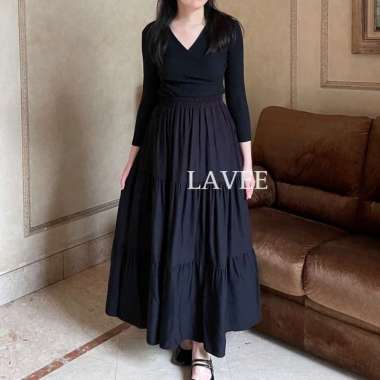 LAVEE - Tiffany Skirt / Rok Panjang Wanita Maxi Rayon Flowy Basic - Rok 3 Susun Aesthetic black