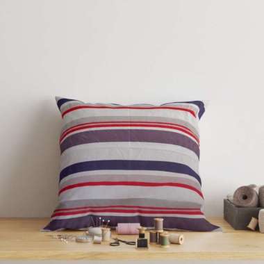 Ilus-Bantal Kursi Bantal Sofa Bantal Tidur Sofa LP 30x30cm Reguit