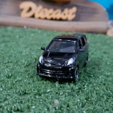 Diecast Miniatur Toyota Avanza hitam skala 1:64