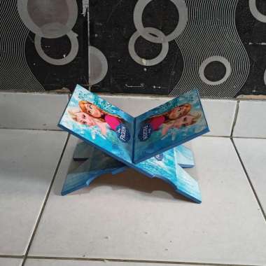 Rekal tatakan alquran karakter Frozen