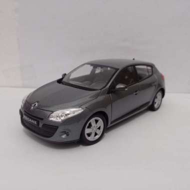 Diecast Miniatur Mobil Mobil Megane Renault welly 1:24 mobil mainan koleksi harga murah
