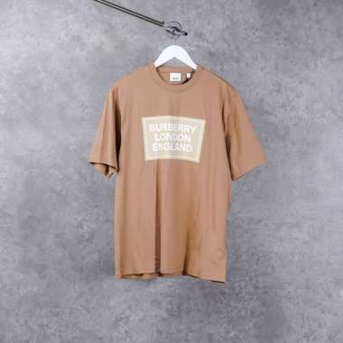 Kaos BURBERRY LONDON ENGLAND SQUARE CREAM BROWN LADIES TSHIRT 100% ORIGINAL L