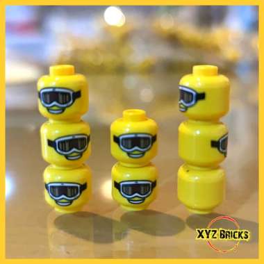 LEGO PARTS 3626pb0615 - Head Yellow White Ski Goggles with Black Strap Dark Tan & Dark Brown Lens Op