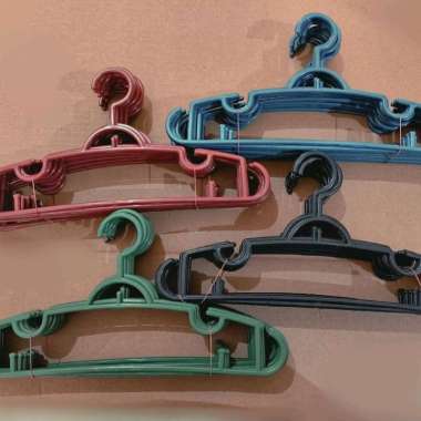 Hanger Plastik 1 lusin Penampang Batang Bulat Bundar Aneka Warna Hijau