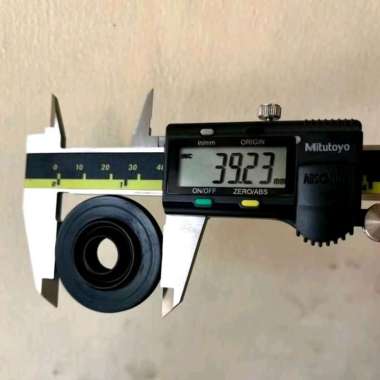 ( 1Biji ) Oil Seal Shock Mobil Pajero Fortuner CRV Belakang