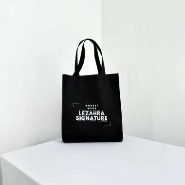 LEZAHRASIGNATURE Tas Shopping Gift Bag Kado - Goodie Bag Spoonbond HITAM KECIL