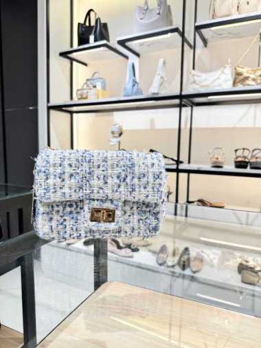 CANARY CROSSBODY BAG BY URBAN AND CO Blue