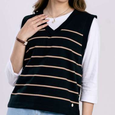 C2 Macrom Black Vest Sleevless Wanita - Outer Wanita L-XL