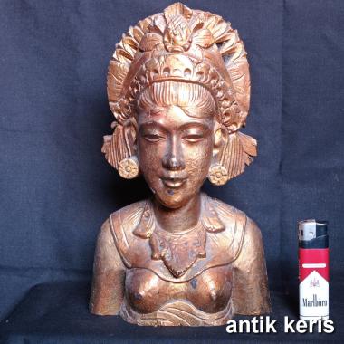 Patung Wanita Baju Adat Bali Tradisional Bahan Kayu Lawasan Antik Unik