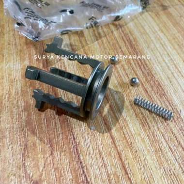 Gigi silang kaki 4 Vespa PTS 100cc Special 90cc FA Italia original