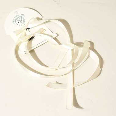 Papipu studio Jepit pita coquette long bow lily pita rambut Ivory