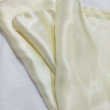 Kain Background Foto Jualan Online Satin Kuning Muda