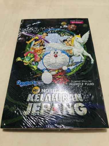 Buku komik berwarna doraemon movie new nobita dan kelahiran jepang Multivariasi Multicolor