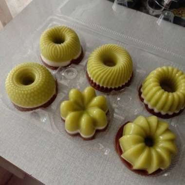 10pcs mika egg tart mika pie kemasan box egg tart mini cake 4lubang