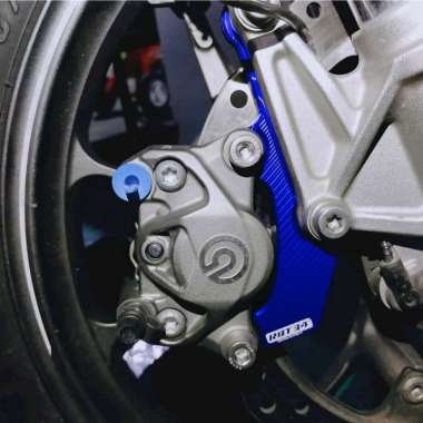 Breket Rem Depan Kaliper Brembo Accossato 2P Honda CBR 150 R Disk Standar