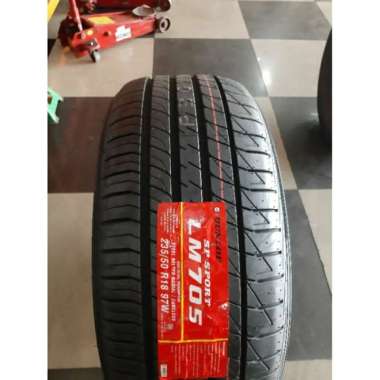 Ban Mobil 235/50 R18 Dunlop SP SPORT LM705 ALPHARD INNOVA RUSH TERIOS
