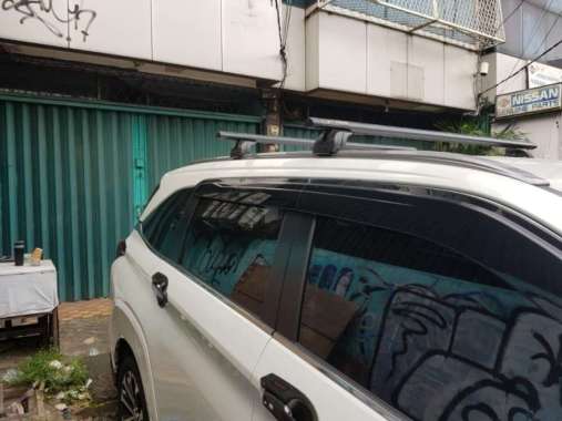 PLATINUM CROSS BAR AVANZA VELOZ 2022 KAKI MOBIL AVANZA VELOZ 2022 Terbaik