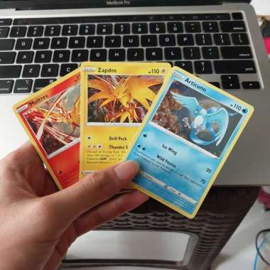 Pokemon TCG card Trio Legendary Birds Zapdos Articuno Moltres Holo F Articuno