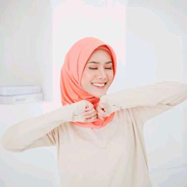 PUSSAT Clemira Jilbab Bergo Pet Sport Spandek Jersey Hijab Voli Megawati Red Spark Hijab Olahraga Si