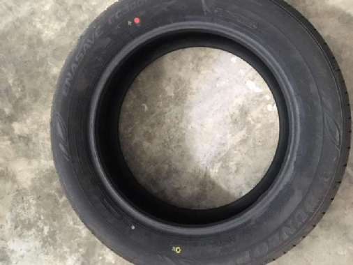 BAN DUNLOP EC300 215/60/R17 BAN MOBIL