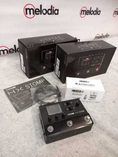 Line 6 HX Stomp, Compact Professional Guitar Processor - Hitam
