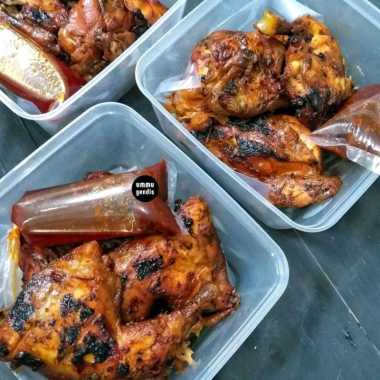 Ayam Bakar Solo Pedas Manis (1 ekor potong 4) Frozen