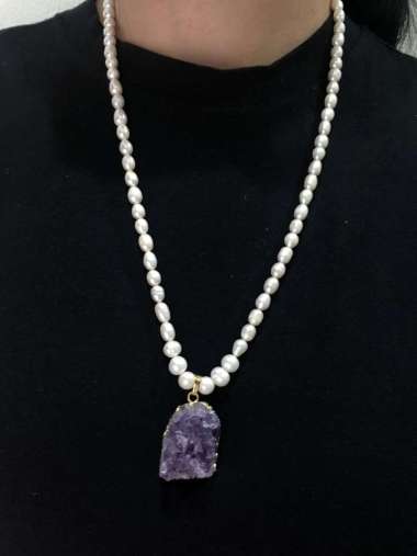 Kalung Mutiara dengan Liontin Batu Amethyst - Ellyhan Jewelry