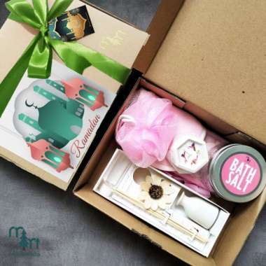 PAKET KADO PARCEL LEBARAN BRIDAL SHOWER UNIK COMPANY ULTAH GIFT SET BathSetRAMADAN