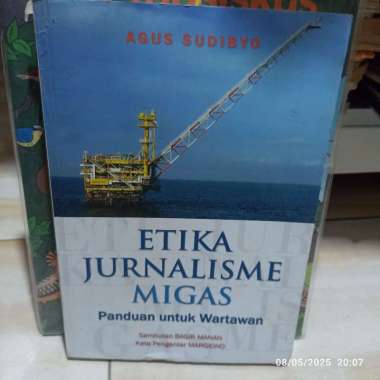 Buku jurnalistik pers wartawan mass media media literasi 11