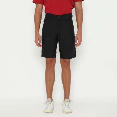 POLICE Celana Pendek Cargo Parasut Kantong Zipper Regular Fit Pria 32 Hitam