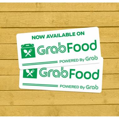 Sticker G0 F00D Vinyl 2 pcs. Stiker Tahan Air 16 x 7 cm. 2 pcs sticker Grabfood Putih Putih
