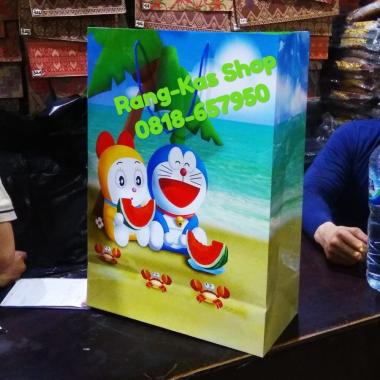 Paperbag Tema Doraemon XL Jumbo besar glossy baru