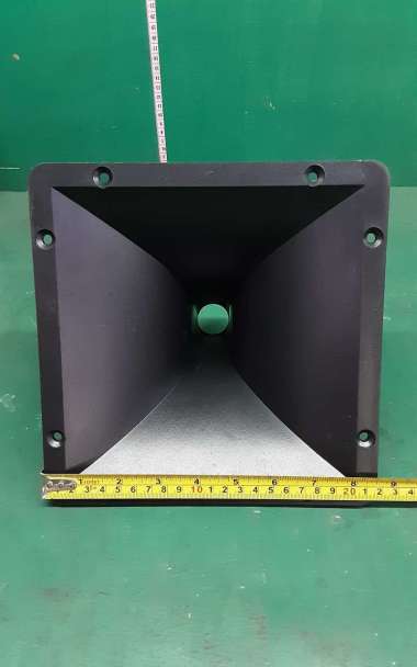 Corong Plastik Tweeter 22x22x14cm