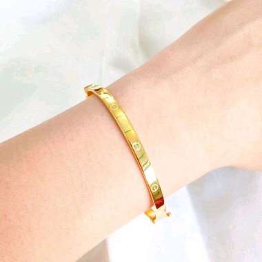 Gelang Bangle Brand C Gold White Rose Koleksi Josean Elegant Emas Asli gold 5,08/700